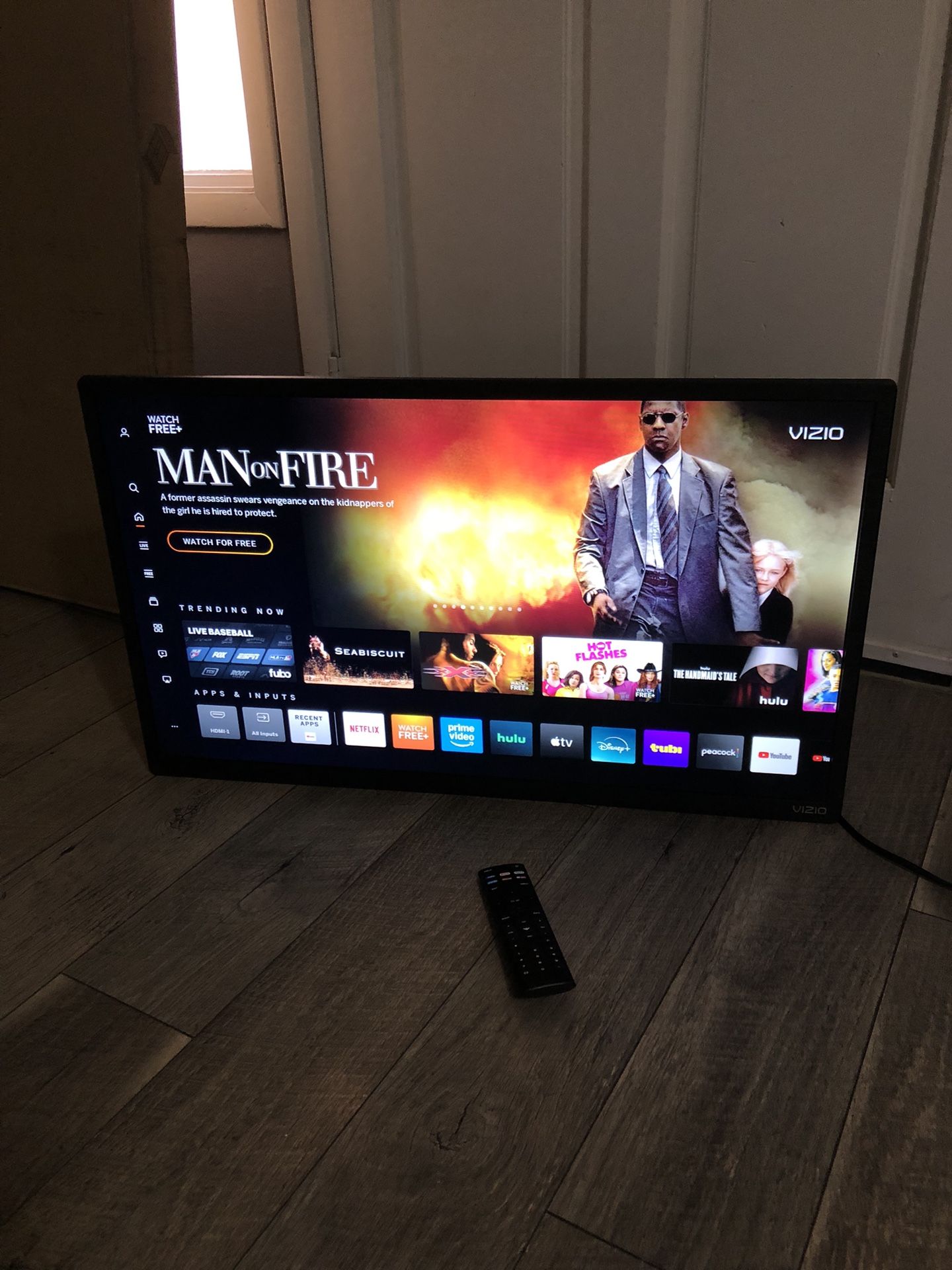 Vizio D-Series 32-inch,720p LED SmartCast Smart TV