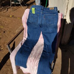 Levis Jeans