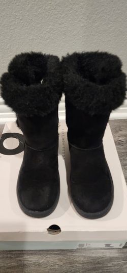 Girl Cozy Boots Size 2