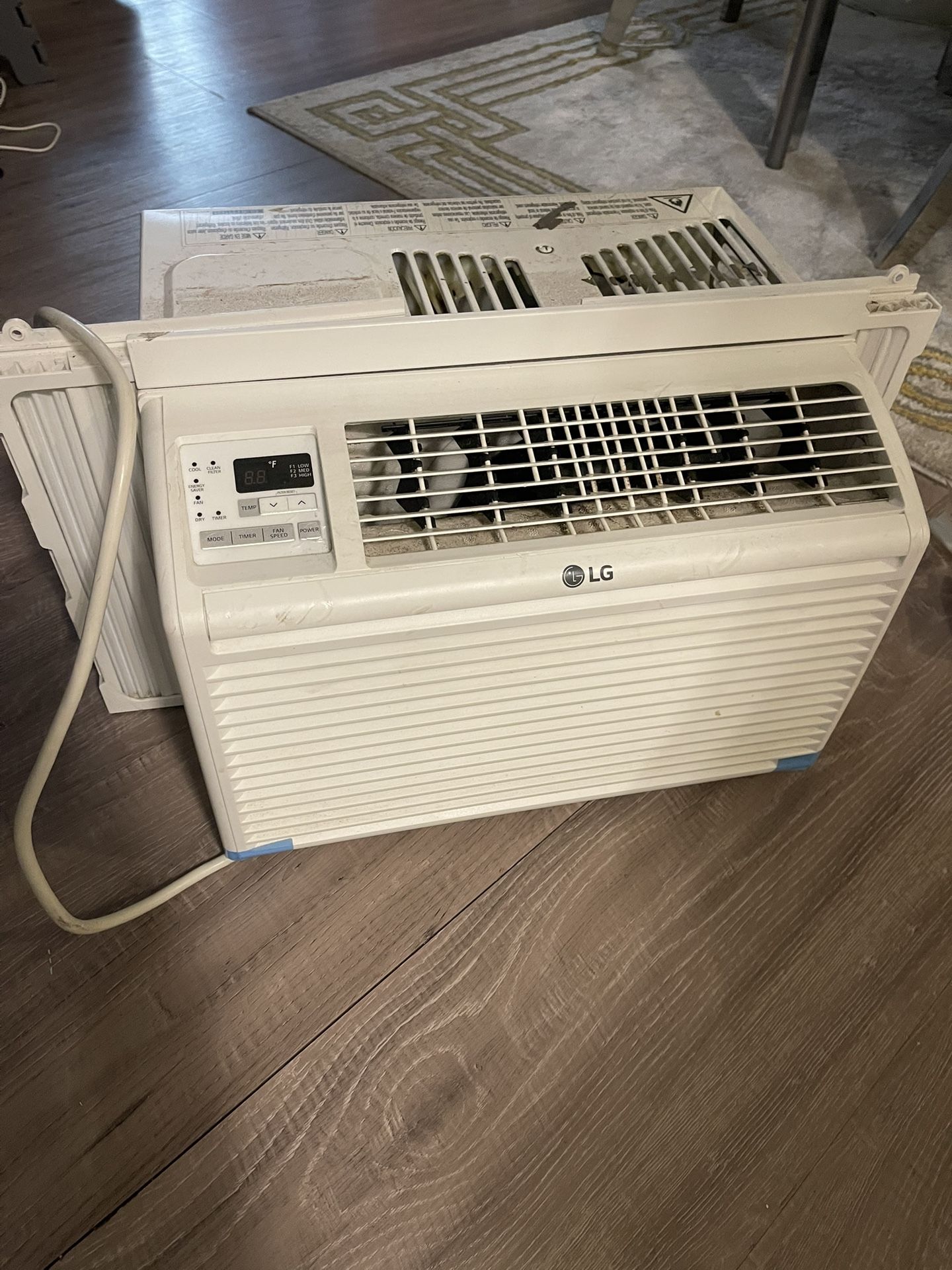 LG and Frigidaire Window AC’s