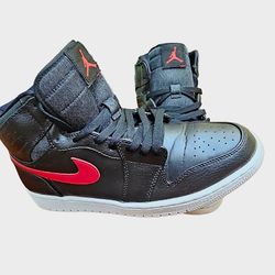 Air Jordan 1 Retro Mid Black Team Red 2015-Size 9.5
