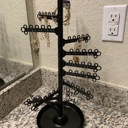 Used Earring Tree w/Rotating Branches