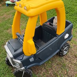 Little Tykes cozy truck