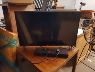 LG TV 46 inch with soundbar and remote works perfectly no scratches defects etc