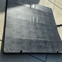 Jeep Gladiator OEM Bed Cover And Mats