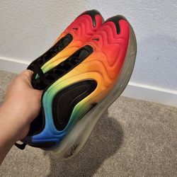 Shoes Nike 720 Size 8-8.5
