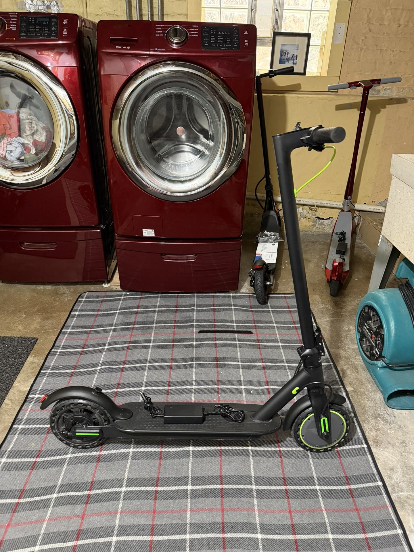 JS2 Electric Scooter