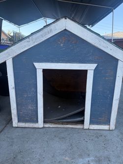 4x4 shingled dog house