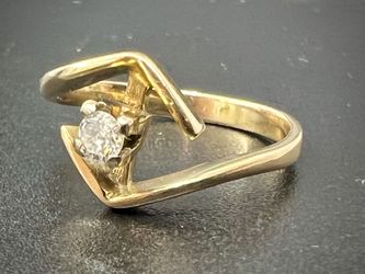 🔥 14k Yellow Gold &  Diamond Ladies Ring