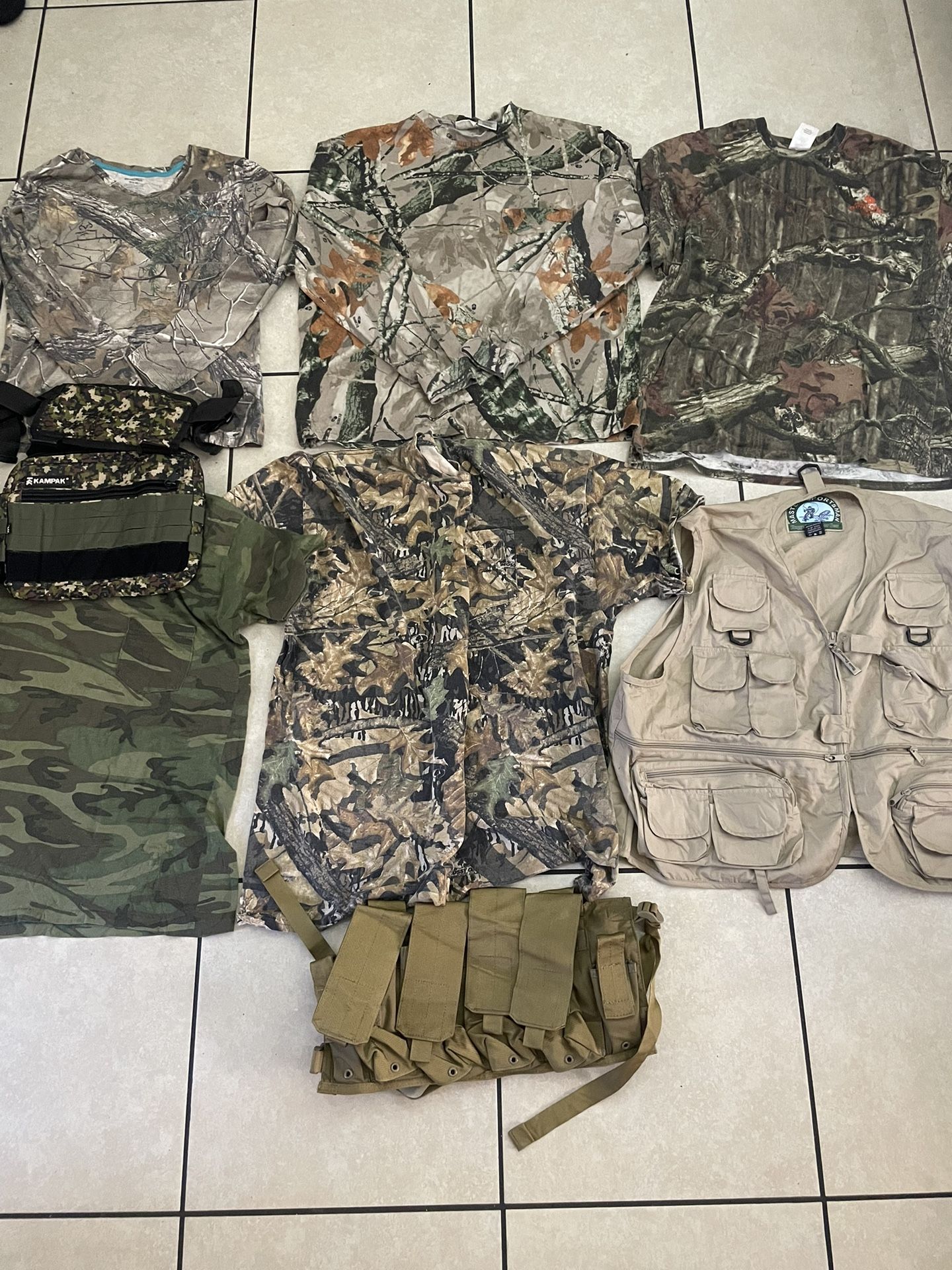 VINTAGE CAMO MOSSY OAK T SHIRTS