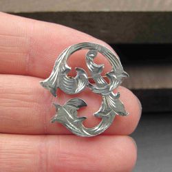 Sterling Silver Diamond Cut Fancy Floral Pattern Pin Brooch