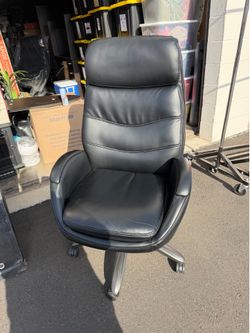 Office chairs Thomasville