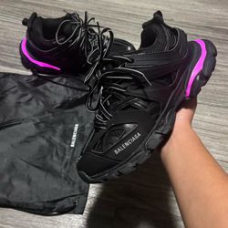 Track runners