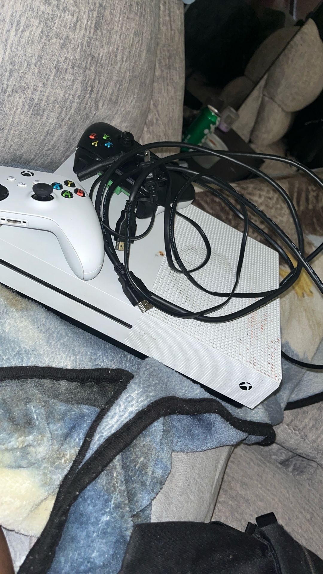 Xbox One S