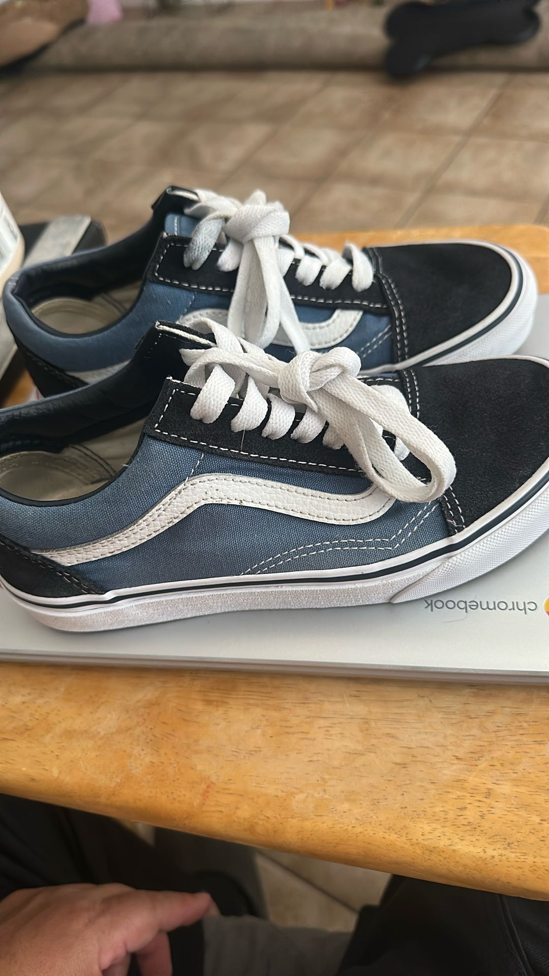 Vans Youth 4.5