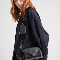 Prada logo-lettering Saffiano Leather Shoulder Bag - Farfetch