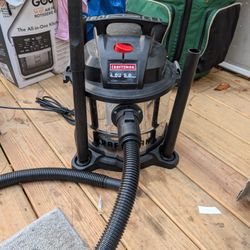 Craftsman 5 Gallon 4.0 Horsepower Wet Dry Shop-Vac