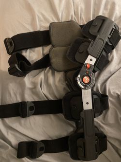 Large size knee brace
