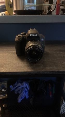 EOS rebel T7i
