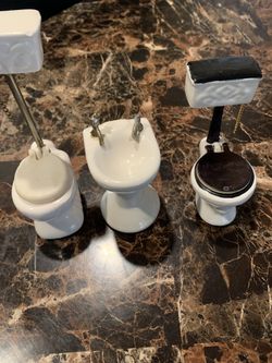 1/12th Scale Dollhouse Toilets N Sink