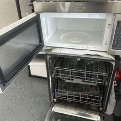 Microwave & Dishwasher 