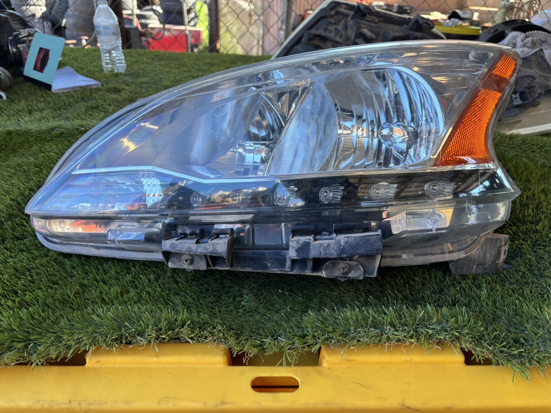 2015 Nissan Sentra LH Headlight 