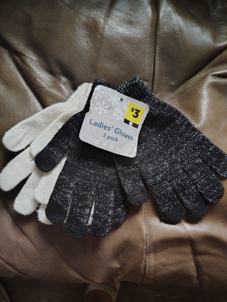 Ladies Gloves 2 pair 