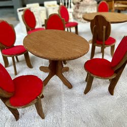 Vintage dollhouse furniture 