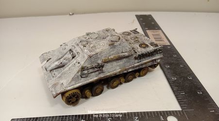 Vintage Tamiya 1/48 Motorized Jagdpanther Tank - Built Winter Camo target wreck.