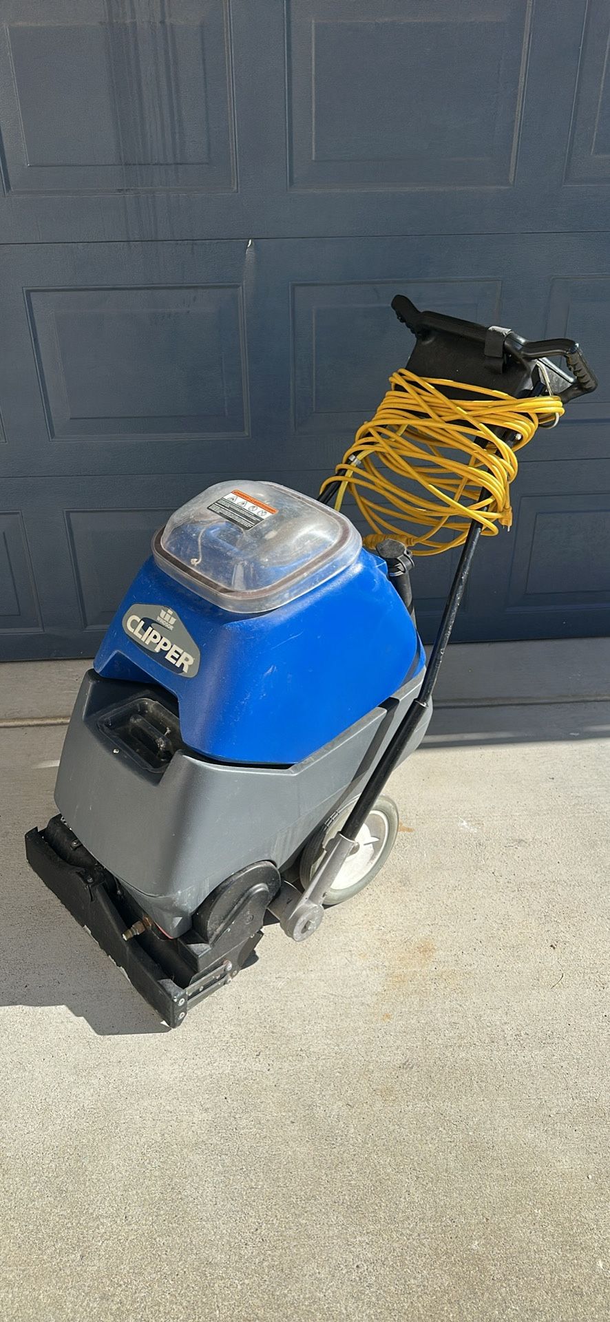 Windsor Clipper CLP-12 Carpet Extractor
