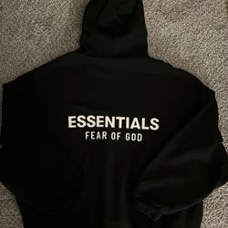 Essential Hoodie