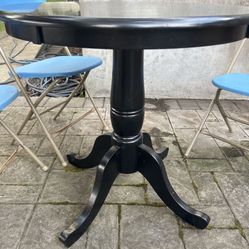 Black Round Table 
