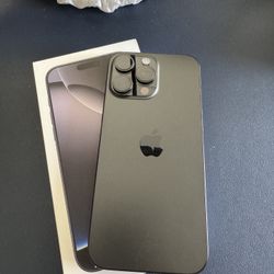 I P H O N E  16 P R O  M A X  5G 256GB Unlocked