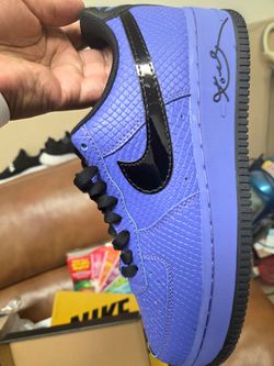 Kobes shoes size 10 and 2 Balenciaga  T shirts  make me offer