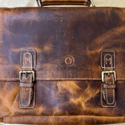 NWOT Aaron Leather Goods Cross Body Bag 