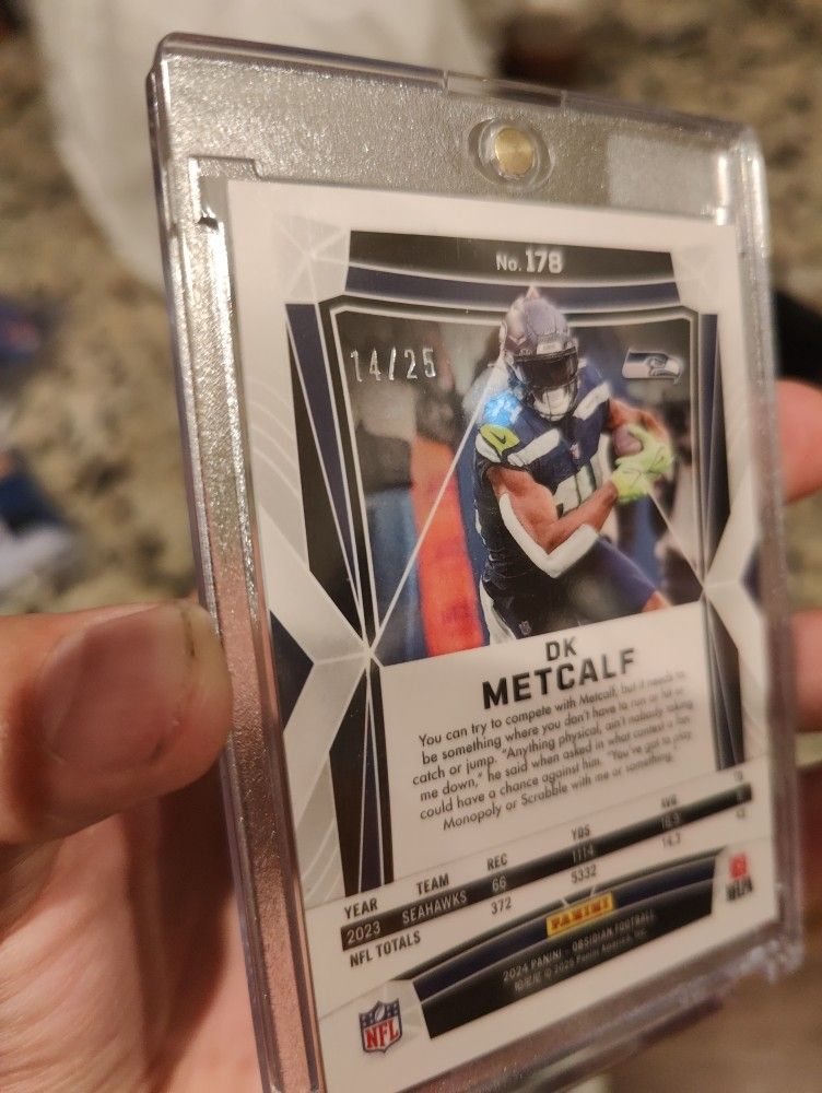 DK METCALF 14/25 PANINI OBSIDIAN