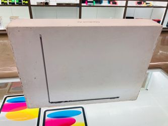 MacBook Air m3 8gb ram 256gb ssd