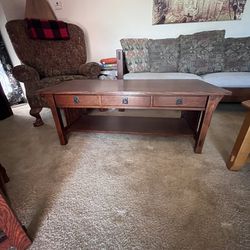 Stickley Genuine Coffee Table, Manufactured In 2021. Barely Used. Solid Oak, This Cost $1500 When Brand New. You Will Not Be Disappointed!