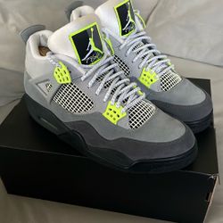 Jordan Retro 4 SE 95 Neon