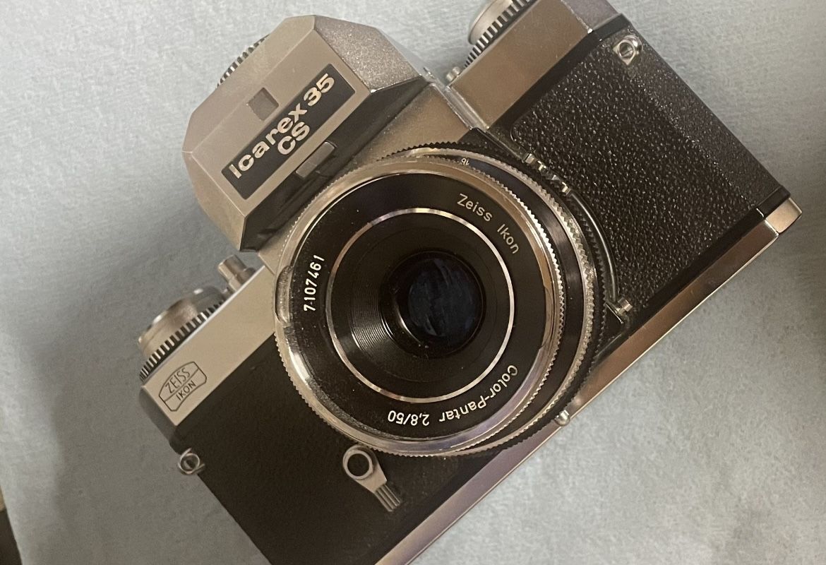 VINTAGE ZEISS IKON ICAREX 35CS