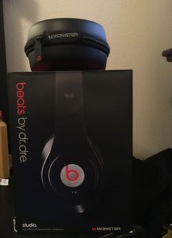 Studio Beats (Monster) HD