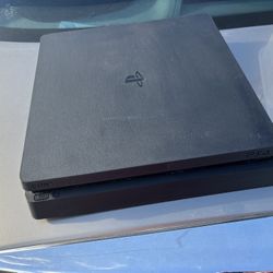 Sony PS4 Slim 500gb With RE4 Remastered