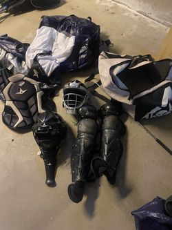 Catchers gear with bag