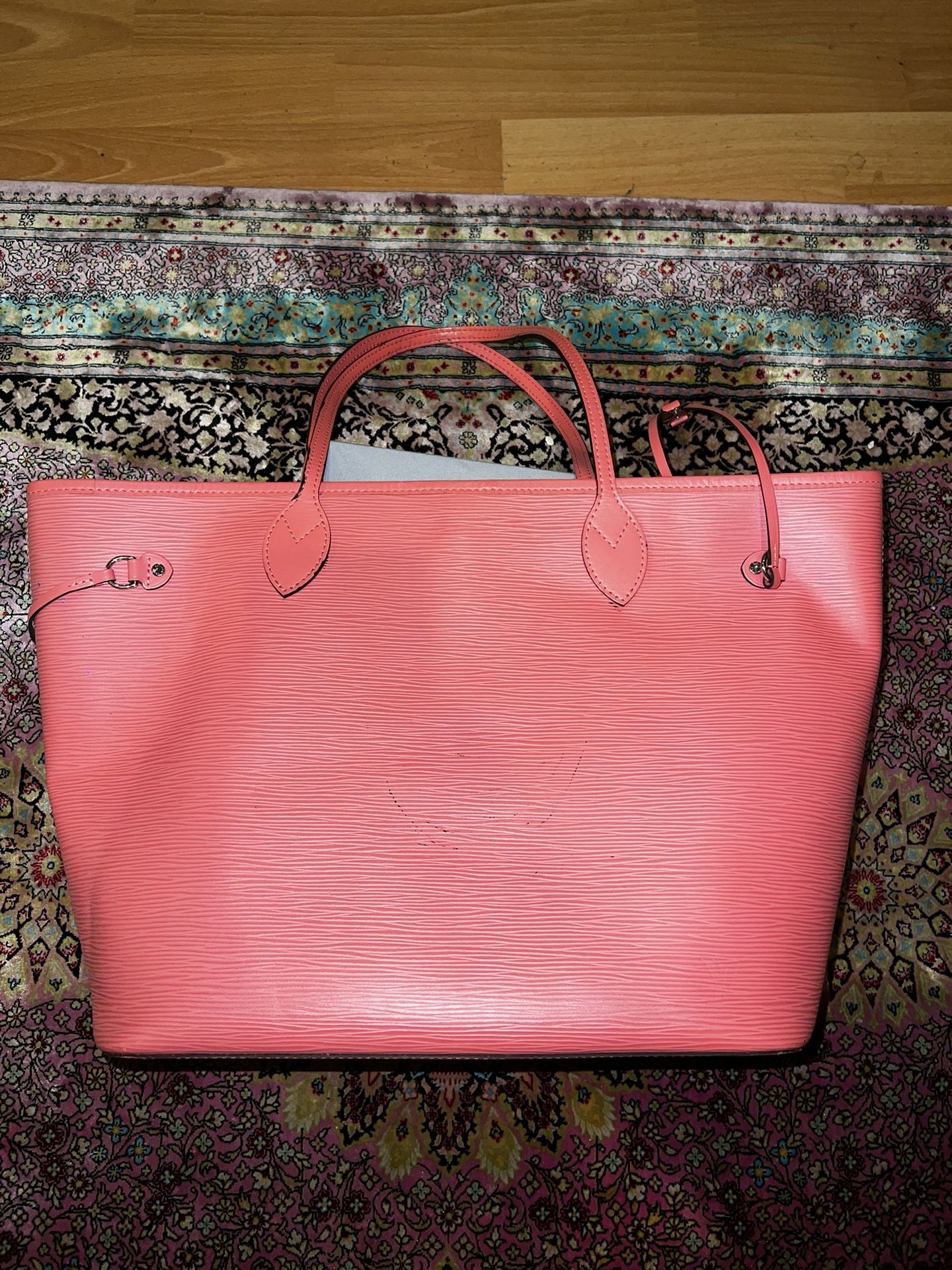 Louis Vuitton Neverfull MM Coral Bag
