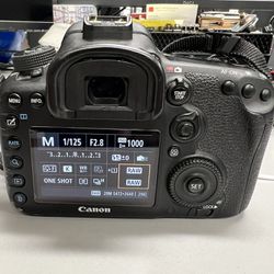 Camera DLSR Bundle For Sale