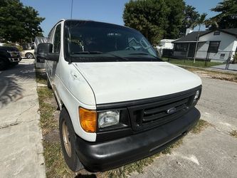 2006 White Ford Econoline Cargo Van
