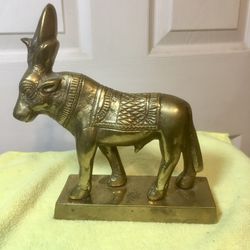 Nandi - sacred bull and mount of Lord Shiva - brass statue 