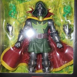 Marvel Legends Doomsday Emperor Doom
