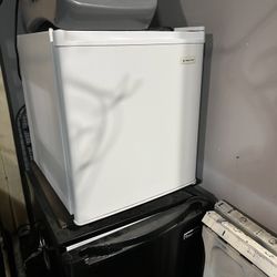 Small Refrigerator 
