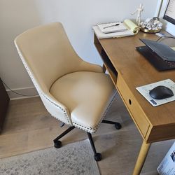 Gently Used Decorative Office Chair